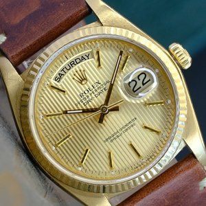 ROLEX MEN'S DAY-DATE GOLD WATCH CHAMPAGNE INDEX DIAL 18K FLUTED BEZEL 36MM 18038